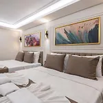 Hotel Pera Luna Premium *