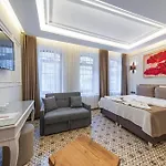 Pera Luna Premium Istanbul