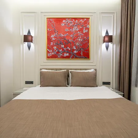 Hotel Pera Luna Premium