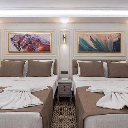 Pera Luna Premium Istanbul