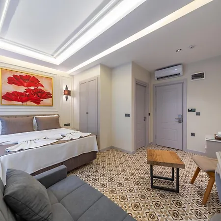 Pera Luna Premium Otel