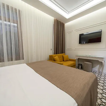 Pera Luna Premium Hotell *