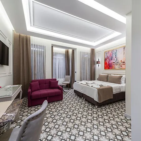 Ξενοδοχείο Pera Luna Premium