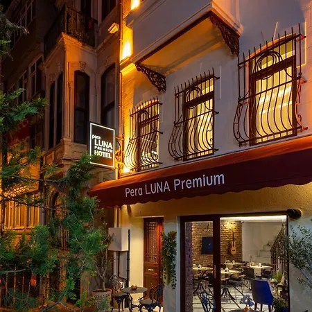 Pera Luna Premium Otel *
