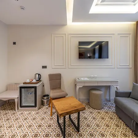 Pera Luna Premium Otel *